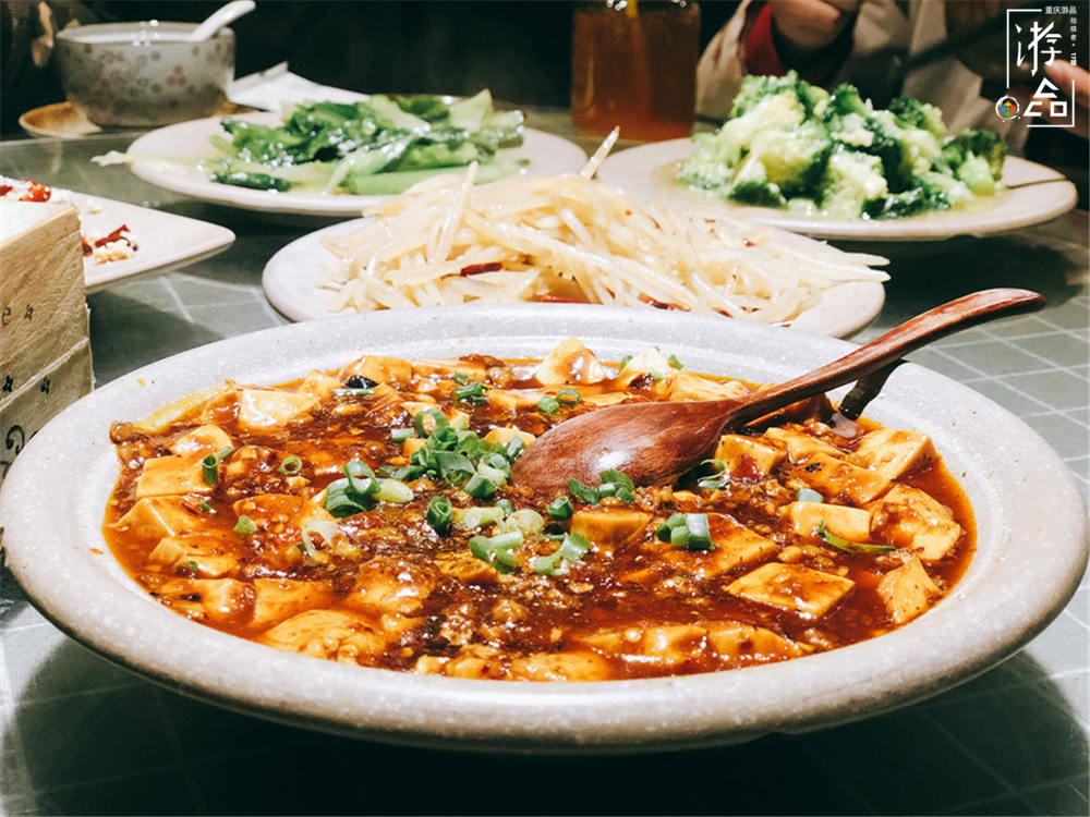 重庆火锅伤害了川菜？吃了5家川菜馆，只有饭粑跎合格
