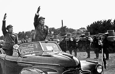 朱德说：“从现在起，我才真正是陆海空军总司令了！”
