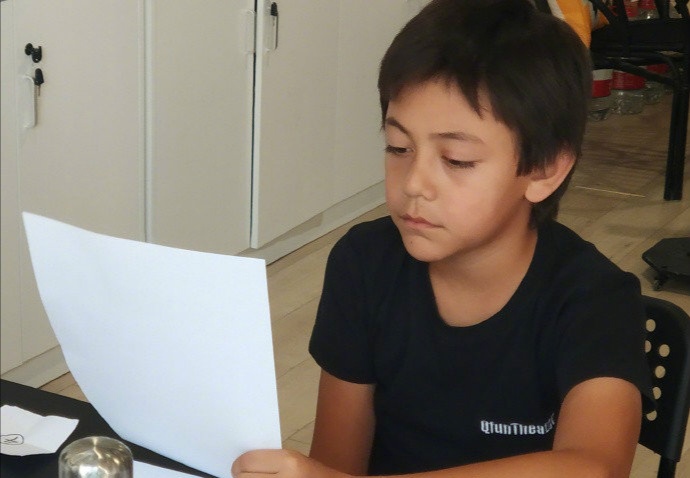 劉愷威生日派對邀請劉燁一家，諾一長大不少，有男人味兒了