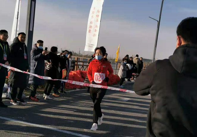 合陽(yáng)縣迷你馬拉松賽暨迎新年越野賽成功舉辦