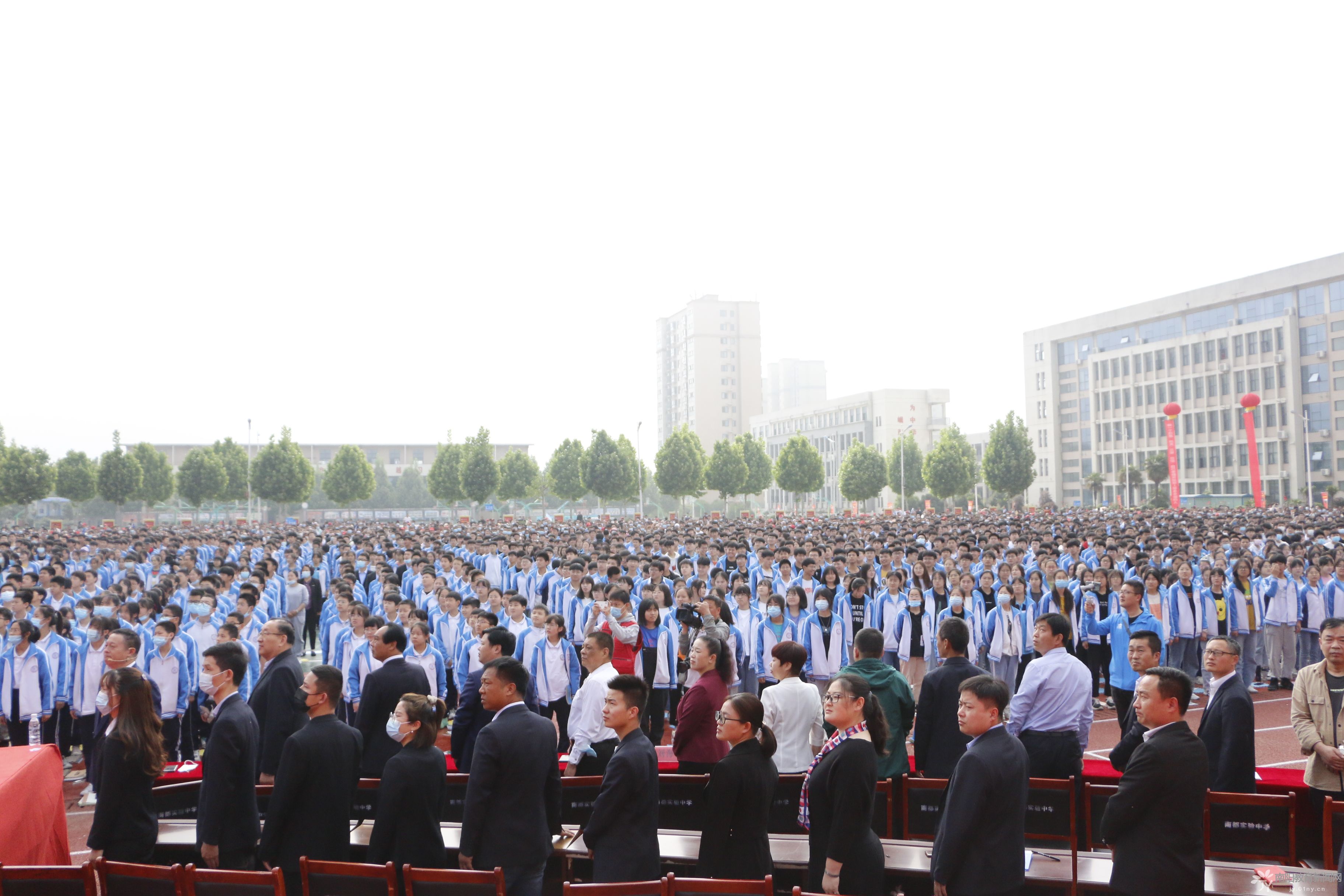 鸭河工区南都实验中学!家校共育万人大会(图4)