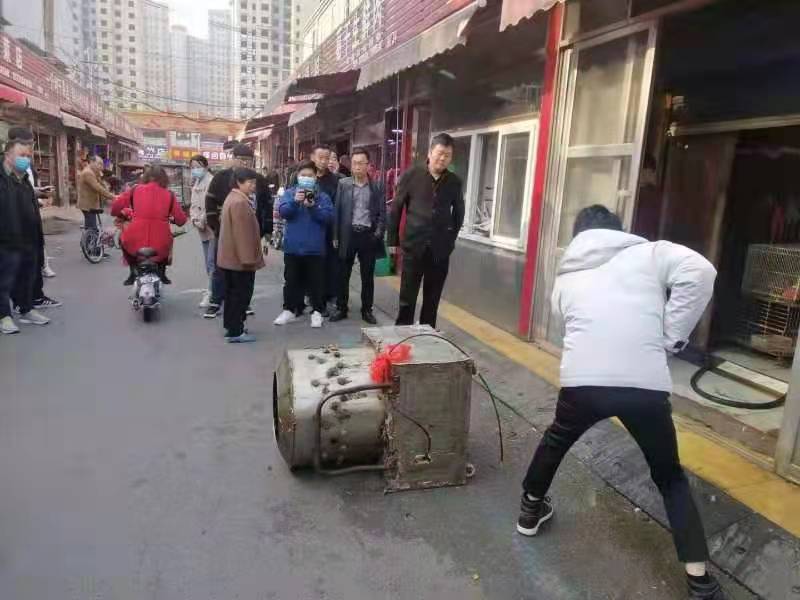 对“重点、难点、痛点、堵点”出硬招！“大小”包联提升城市颜值