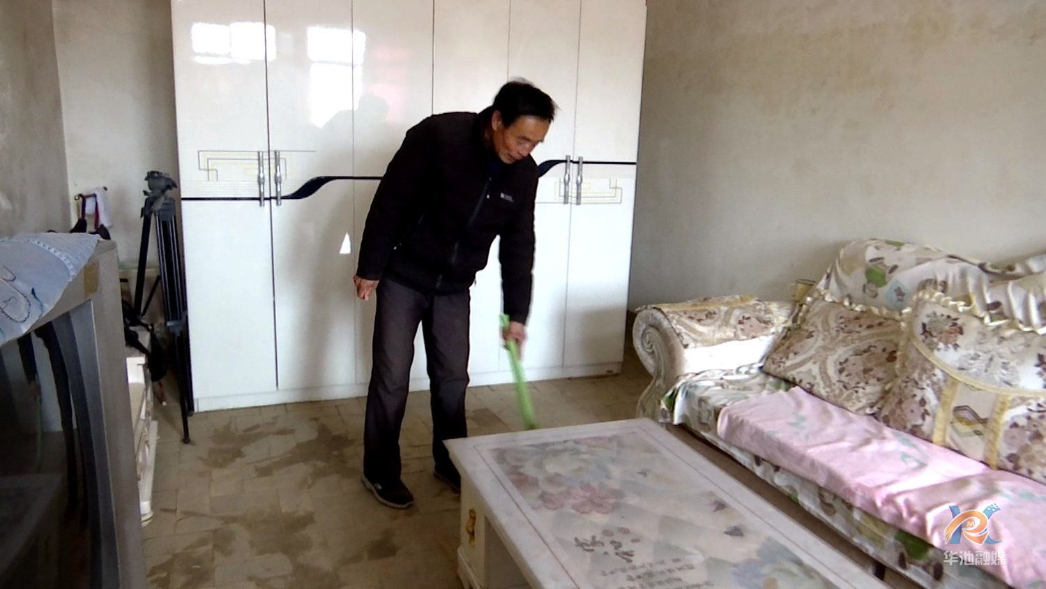 华池：持续提升医保服务质量不断减轻患者医药费用