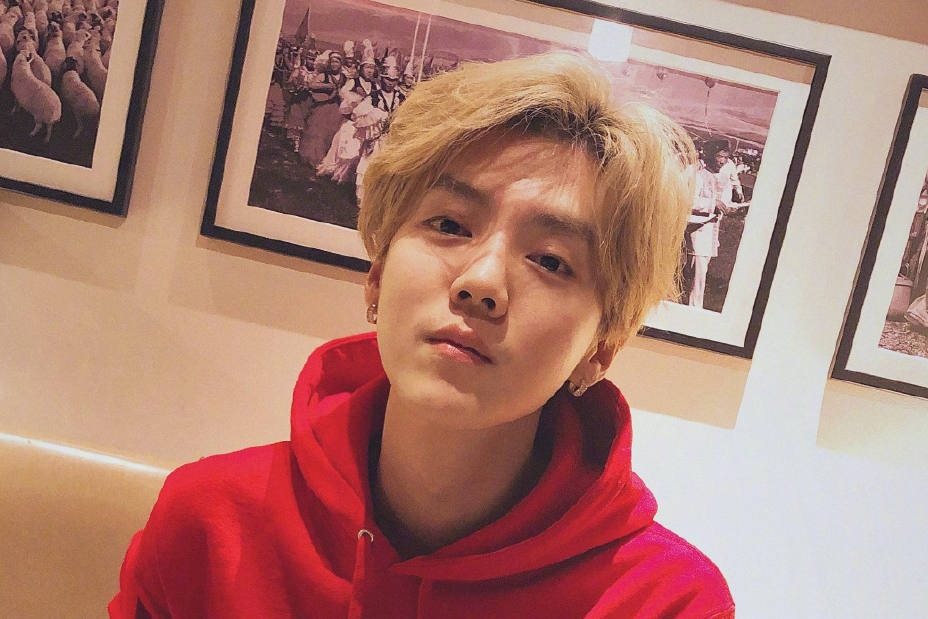 关晓彤自己剪刘海，结果遭到粉丝的