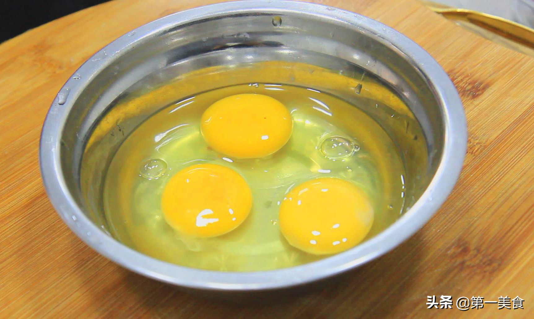 图片[8]-厨师长分享简单又好吃的玉米滑蛋 只需这一个步骤 鸡蛋滑嫩鲜-起舞食谱网