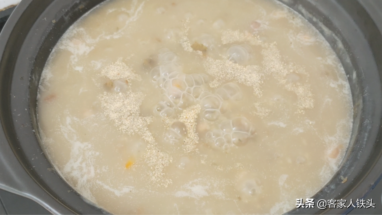 入秋早餐吃什么？1碗花生1把菜干，教你广东特色早餐，营养好吃