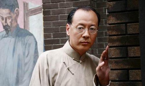 “大反派”侯天來的雙面人生：愛妻是書法家，兩個女兒均才貌雙全