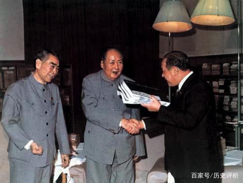 1972年对日索赔，毛主席神来之笔：放弃赔款，不得不说毛主席高明