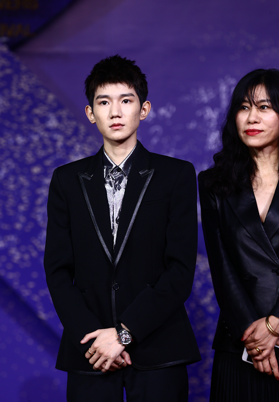 金鸡闭幕红毯生图：刘诗诗艳压，杨幂秀出曼妙