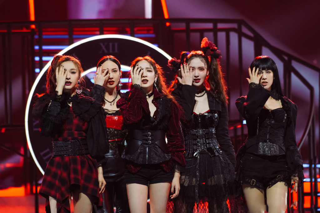 丽颖|黄晓明邀赵丽颖参加《姐姐》第二季 粉丝急了！隔空喊话颖宝不要自找虐