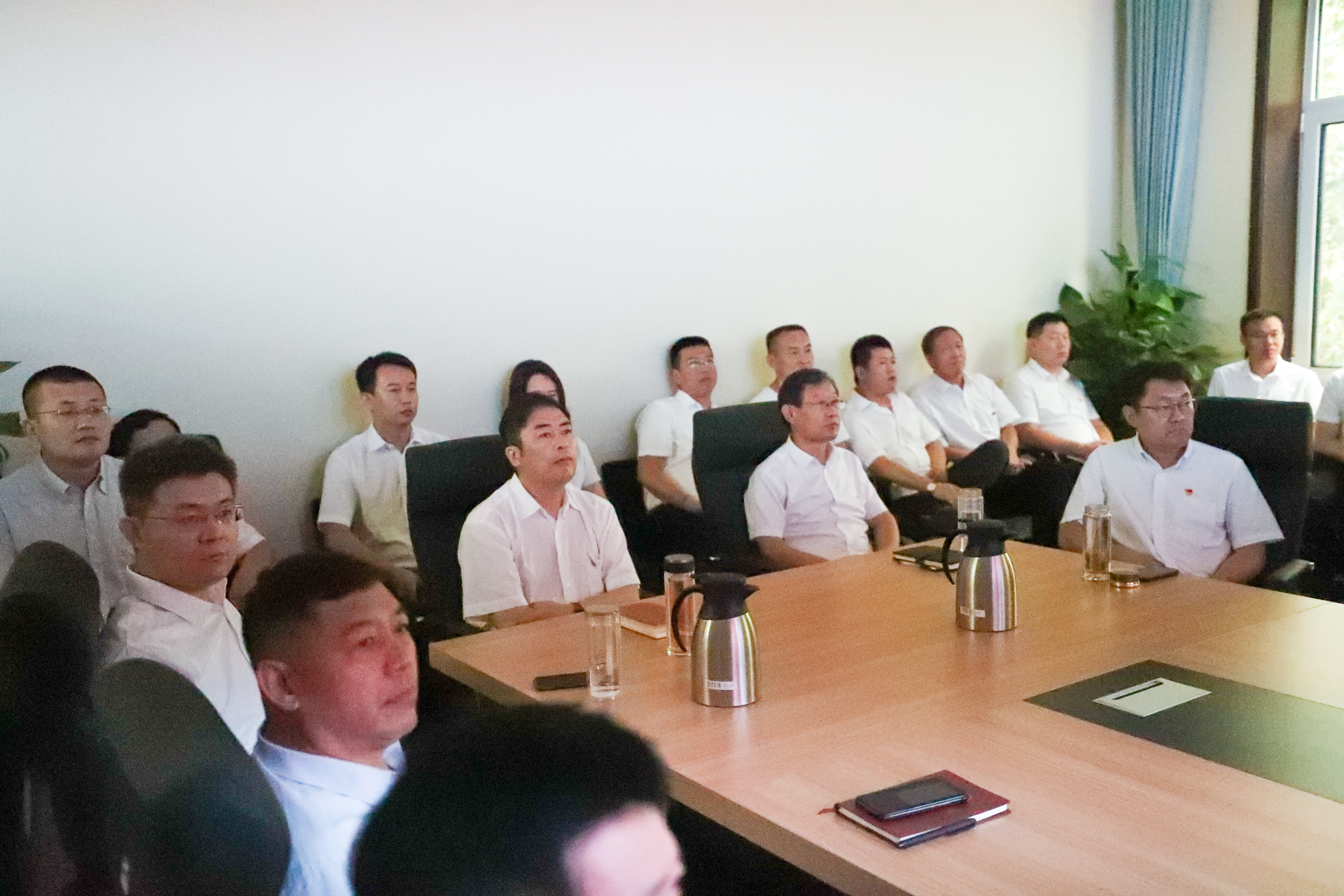 济南新材料产业园区收听收看庆祝中国共产党成立100周年大会