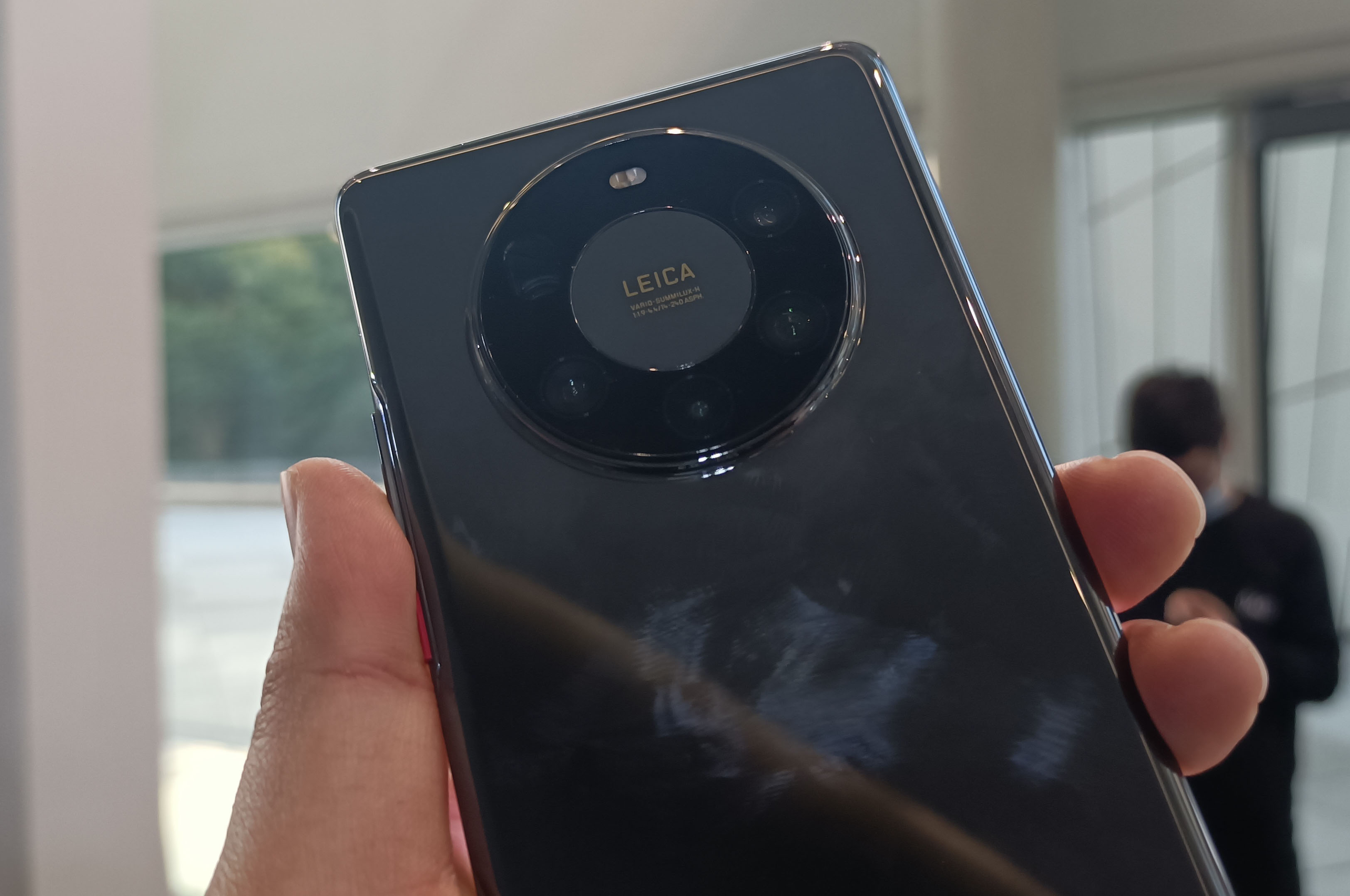华为Mate40 Pro+开卖一个月，评价已出炉，差评太无