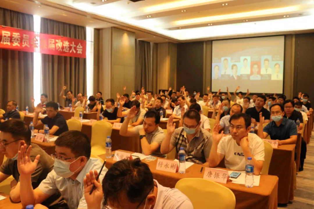中铁医院张桂红全票当选阜阳医学会显微外科学分会第三届主任委员