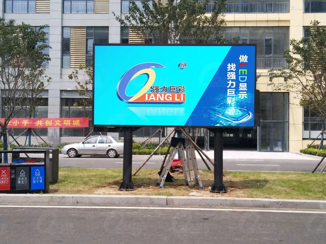 距离产生美？不！户外小间距近看也很美