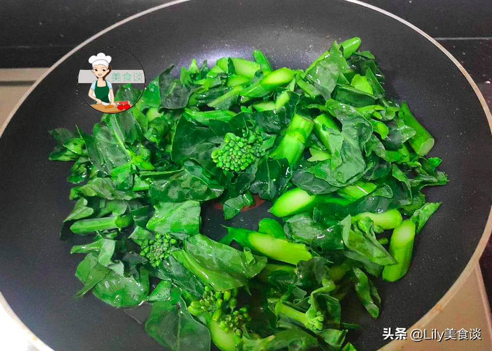 芥藍炒牛肉時，下鍋前多做一步驟，牛肉嫩滑入味，孩子愛吃又營養