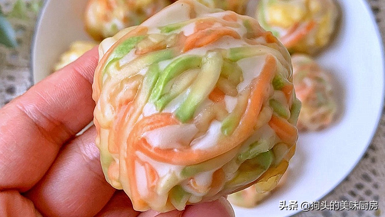 入秋后，我家这道菜经常吃，比丝瓜营养，上锅蒸着吃，太解馋了