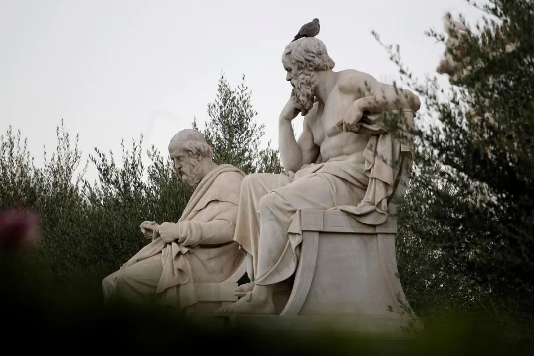 坤鹏论：为什么哲学初学者最好读柏拉图的著作？