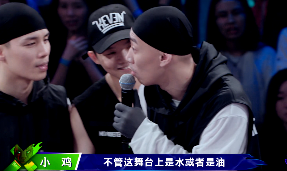 《街舞3》水灌鼻子、浑身摔伤，为配合节目组要求，选手付出太多