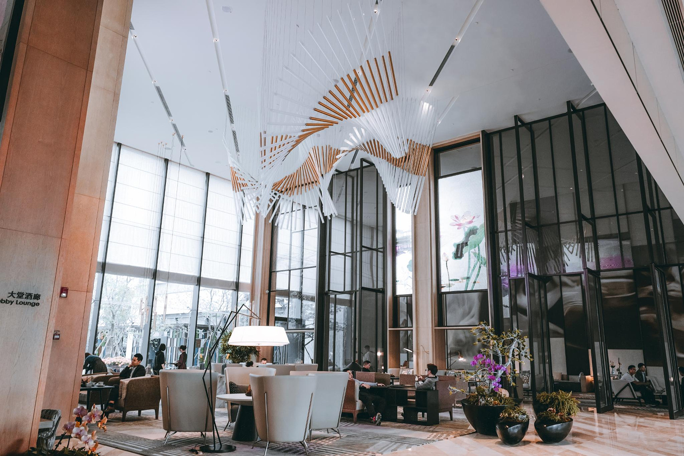 文翰湖畔的新晋网红酒店,岭南风韵中又添新活力,你值得探索_旅游_风景