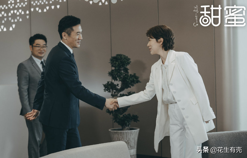 第一集就这么敢拍！任重海清这部新剧，刷新了