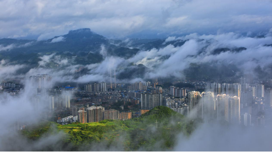 贵州省凯里市：“五个聚焦”绘苗侗明珠新图景