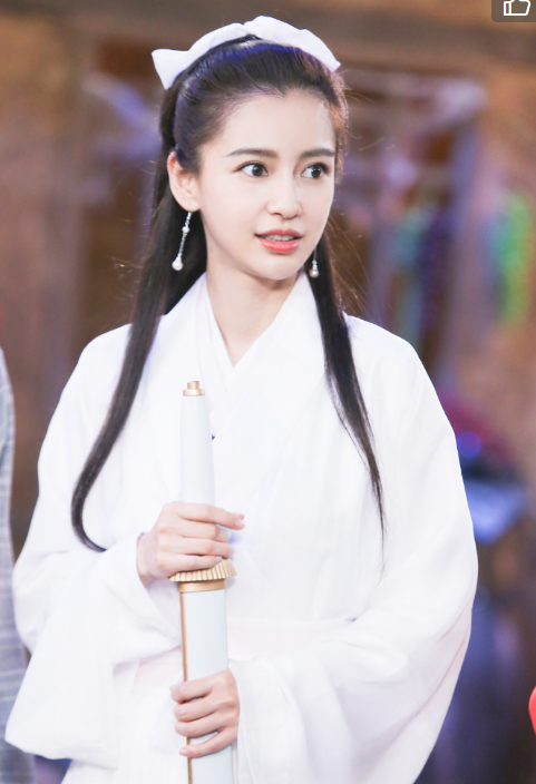 内涵陈妍希？于正赞baby杨颖小龙女扮相图后秒删