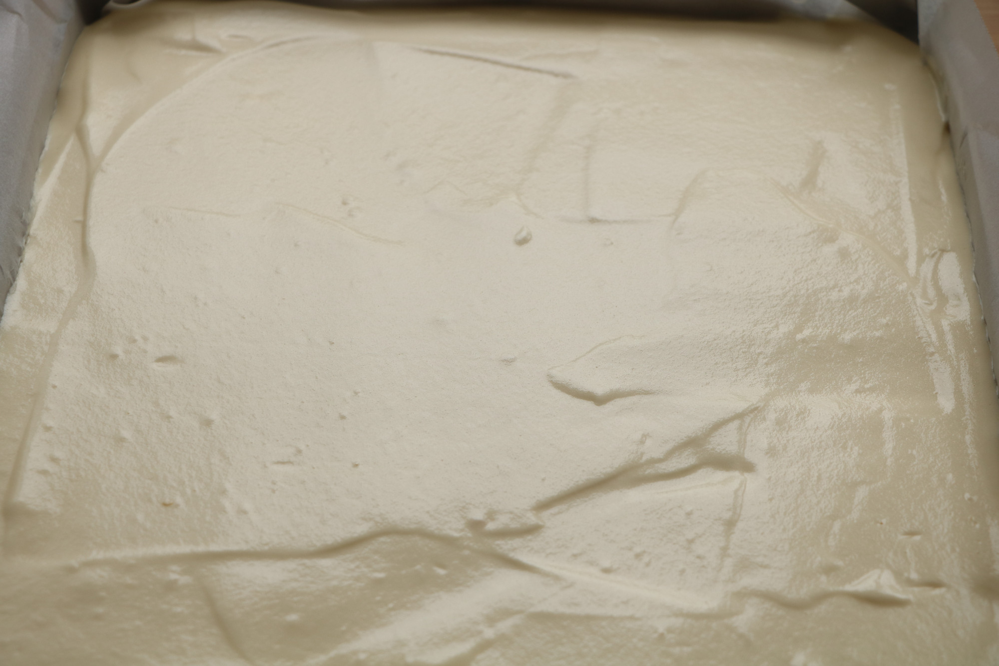 完美的蛋糕卷做法，綿軟細膩不開裂，比甜品店的更加美味又健康