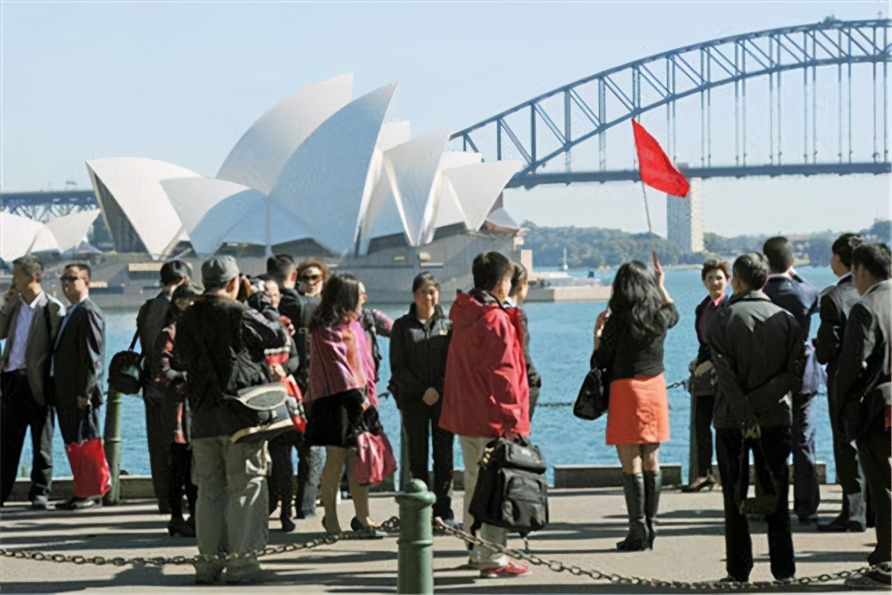 赴澳游客暴跌78%后，澳洲想到新法子，重新吸引20万中国游客