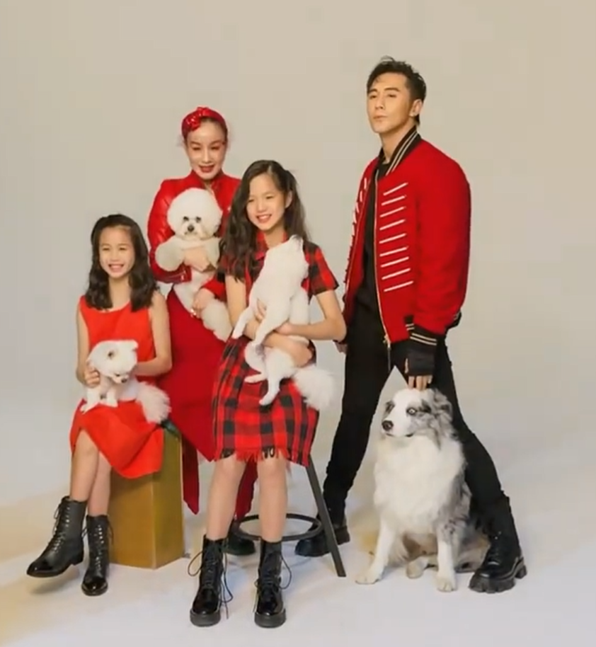 鐘麗緹12歲的二女兒近照曝光，撕掉“最醜”標籤長得越來越漂亮