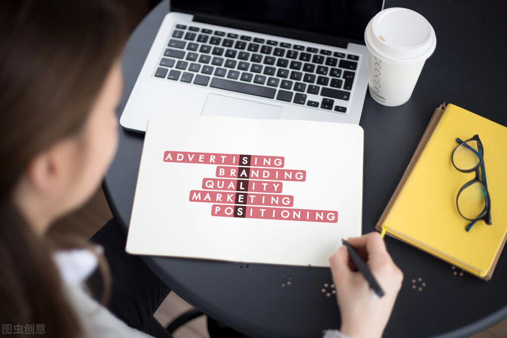 与显而易见的真理反向走，就是营销的精髓