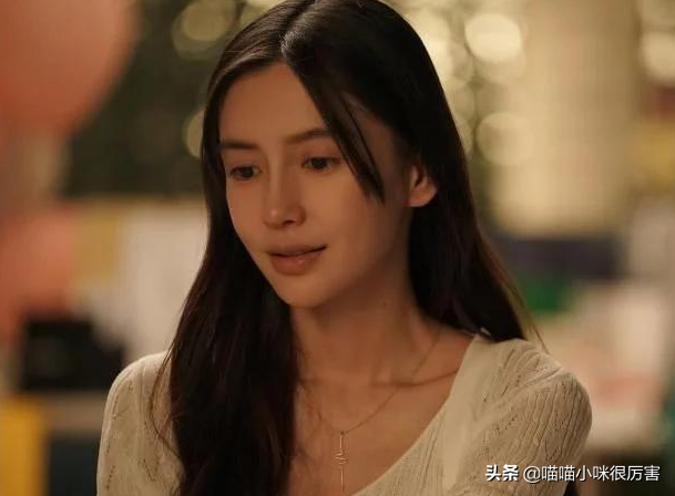 郑爽展示了她蠢又坏的一面，但娱乐圈里这样的