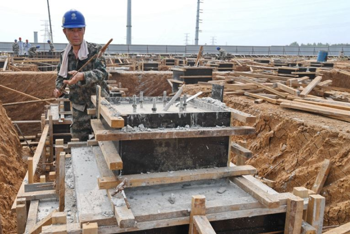 中国一举拿下千亿项目，西方国家请求被拒，埃