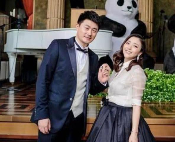 “傻姑”黄小蕾：被杜淳追求，38天闪婚闪孕，被迪士尼封杀