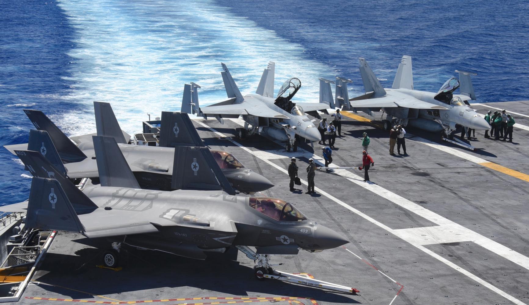 拜登邀請台灣代表參加就職儀式，又派航母進入南海想幹什麼？