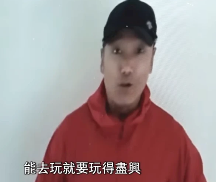 89岁胡枫庆生，儒雅慈祥有精神，86岁罗兰张学友等齐祝排面足