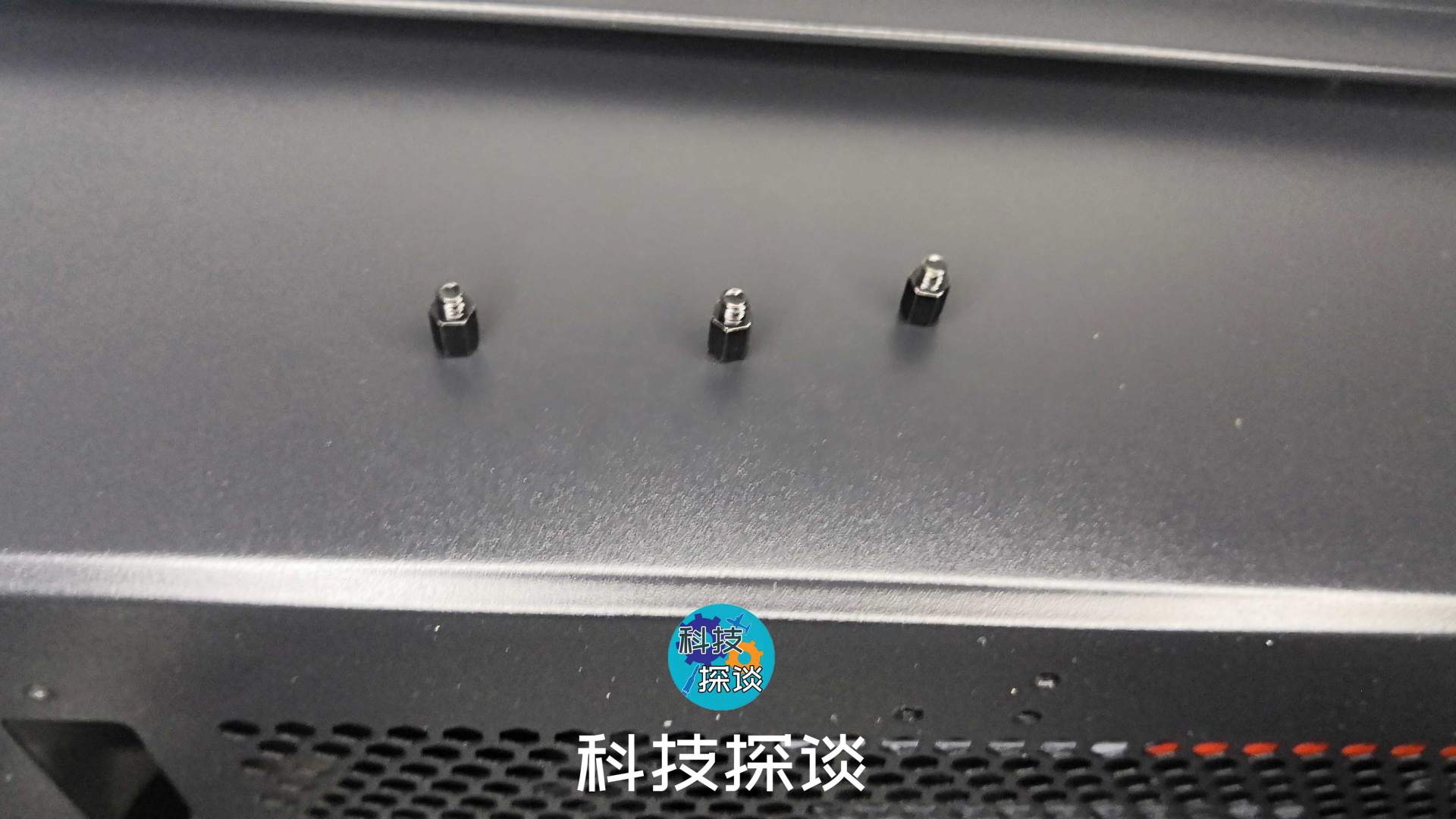 给主板搬个家，骨伽魔影i7中塔机箱和850w金牌电源装机记录