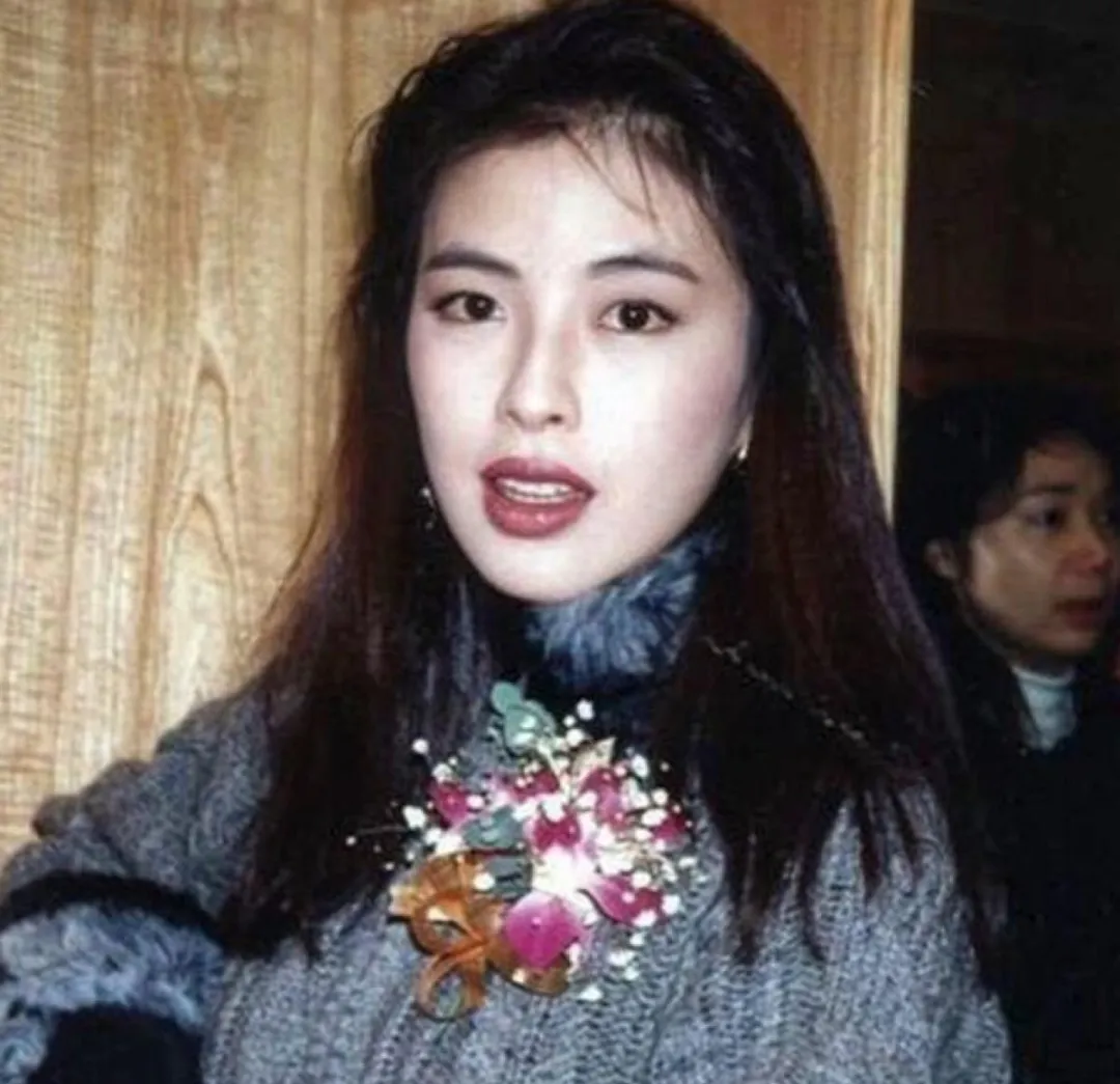 与张曼玉并称最有前途的女演员,罗美薇却选择了张学友,真嫁对了