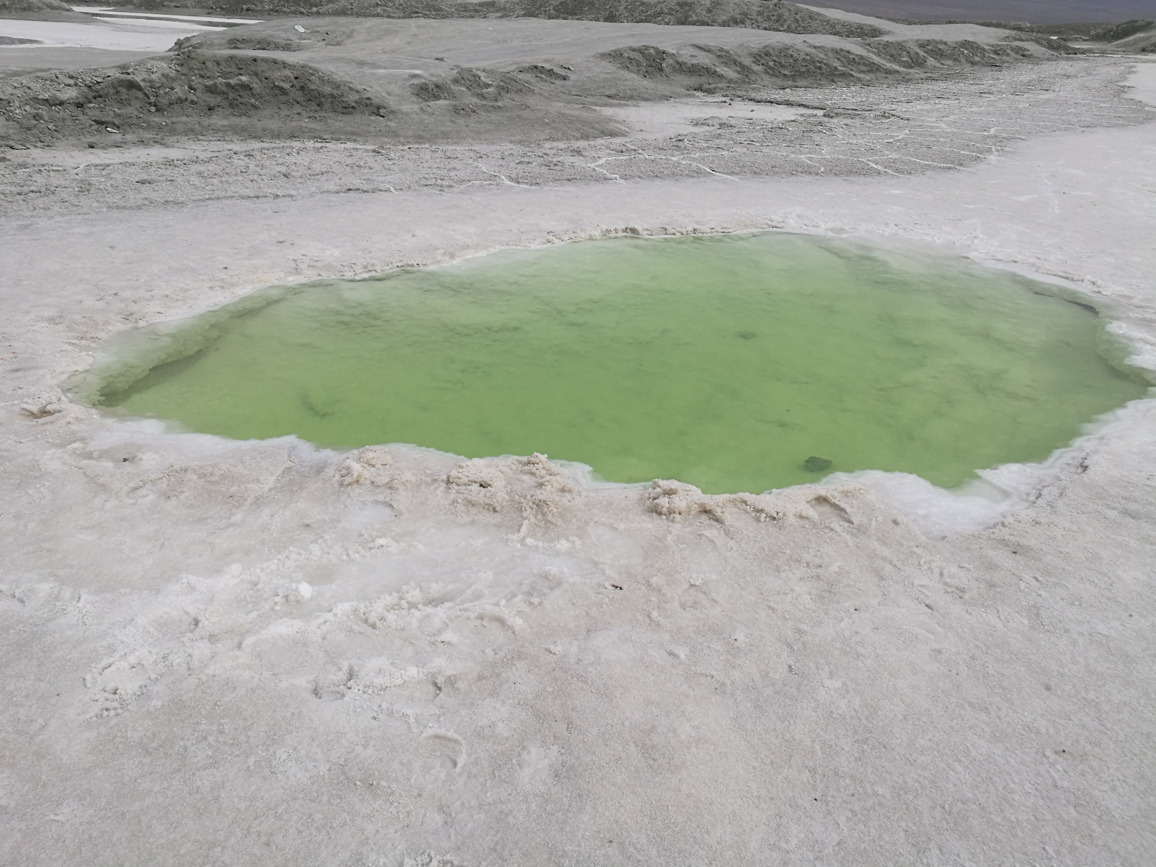 翡翠湖極具地方特色,是青海鹽湖的代表翡翠湖極具地