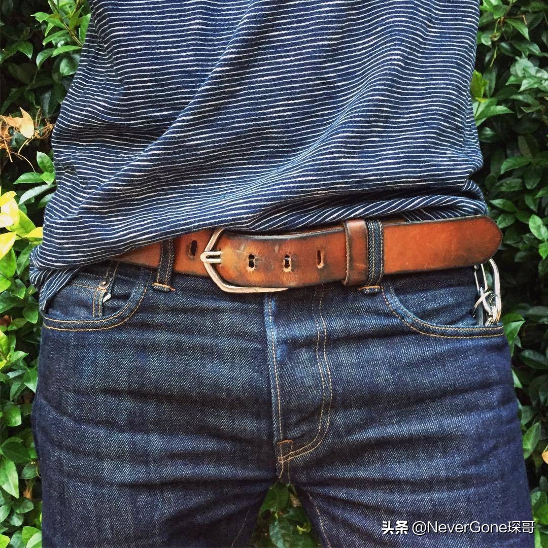 看看皮带扣？Companion Denim赫尔曼橡树植鞣腰带