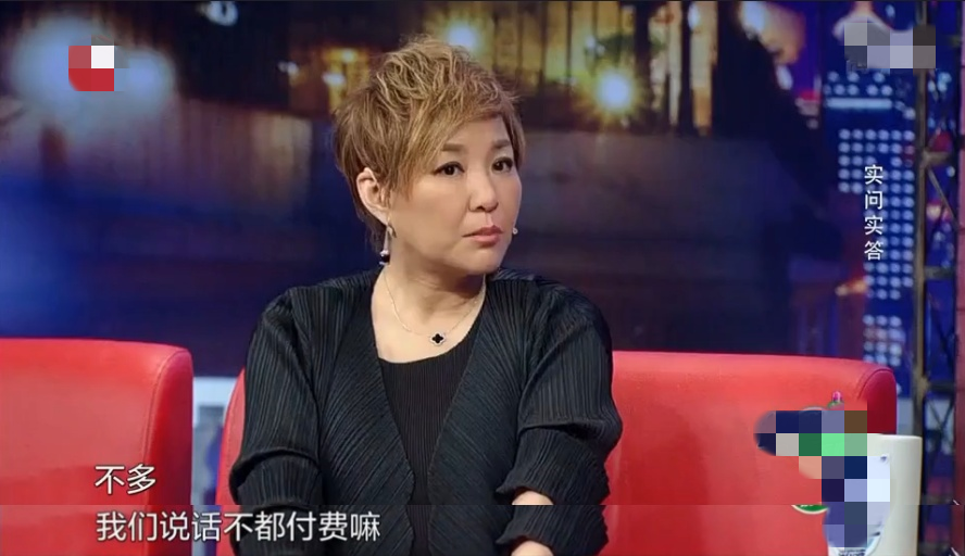 前央视主持人李静自曝现状，哭诉事业遇瓶颈险失业，工作餐太朴素