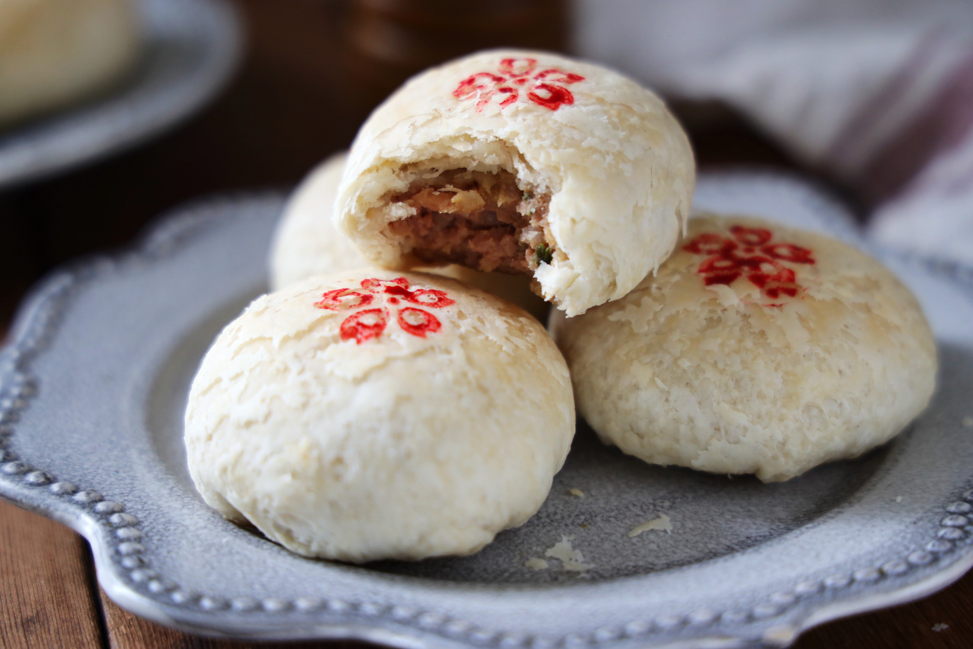 中式月饼最爱这款，层层酥脆，鲜嫩多汁，做给家人吃，老少皆宜