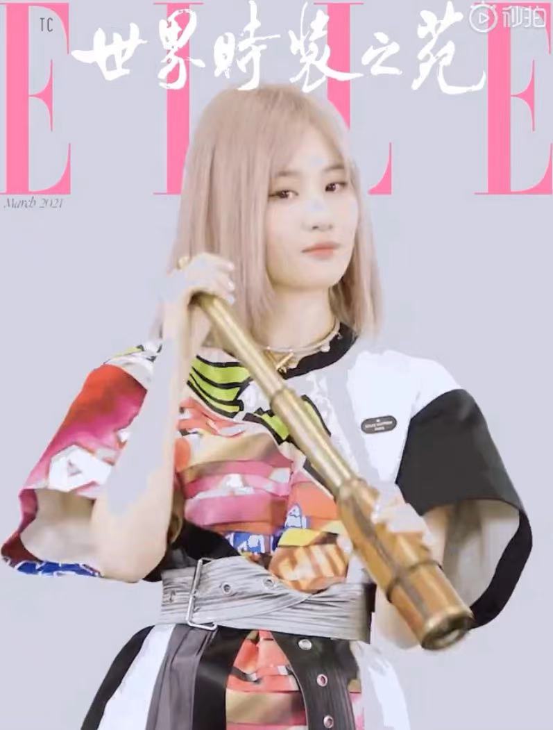 Liu Yifei debus carries a head on the back to become greatly sweet younger sister! The skirt that wear a flower wears pink to send temperament to change greatly, 