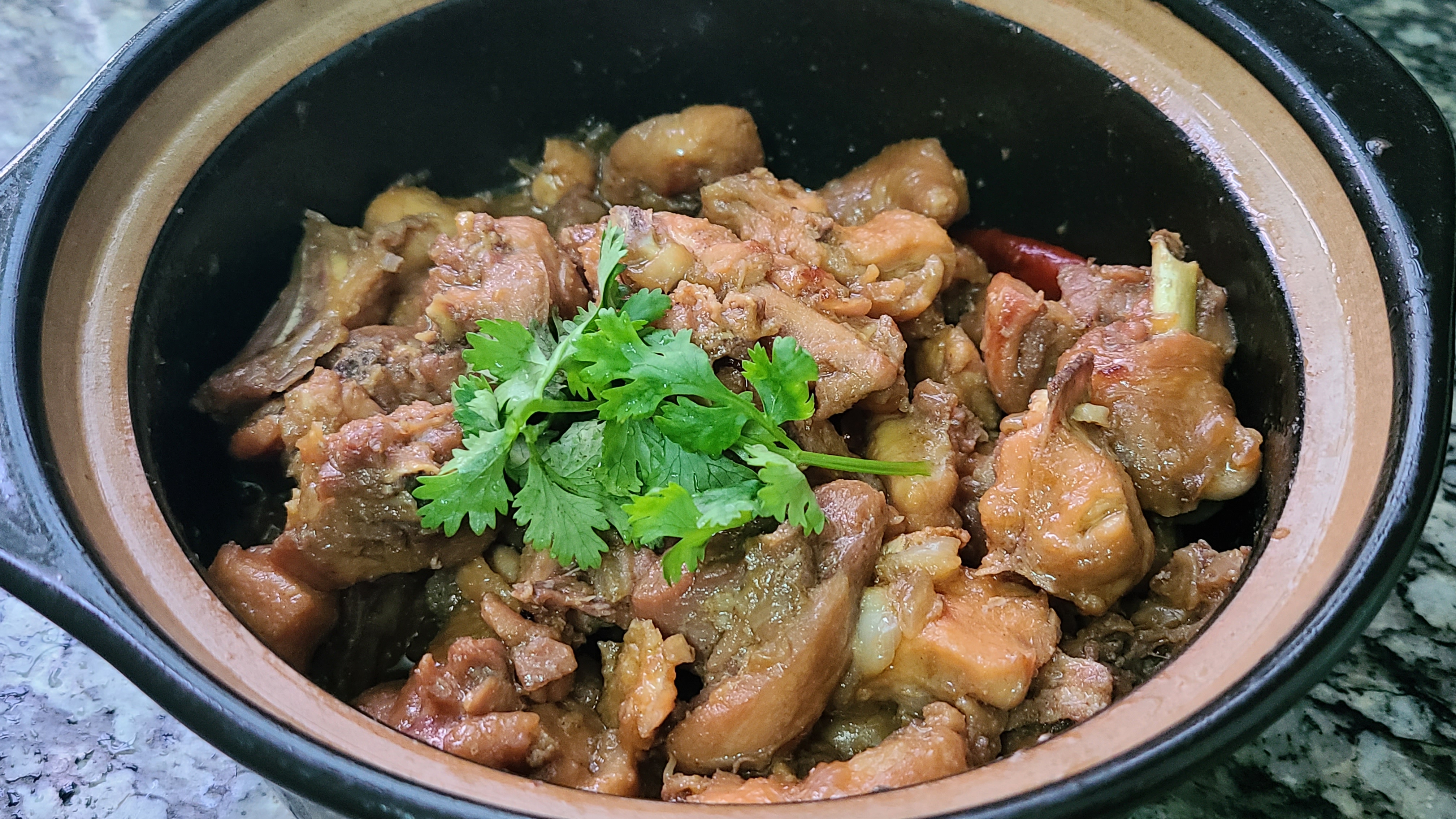 天氣冷了，就喜歡吃這一道家常菜，簡單美味，越吃越想吃