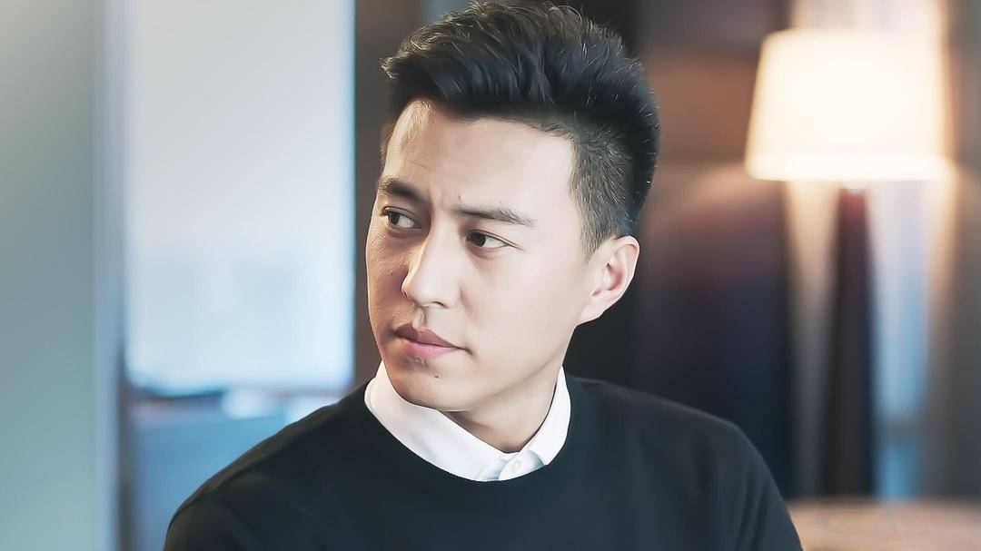 同样是“霸总”专业户，王耀庆越来越圈粉，靳