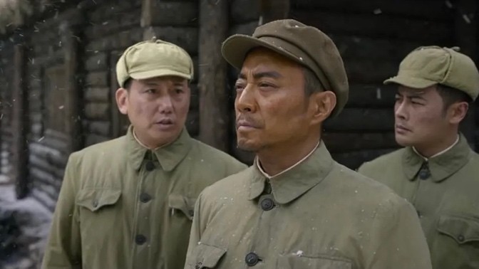 长津湖3大导演谈创作，道具用了几十辆坦克，网友：期待疫情后见