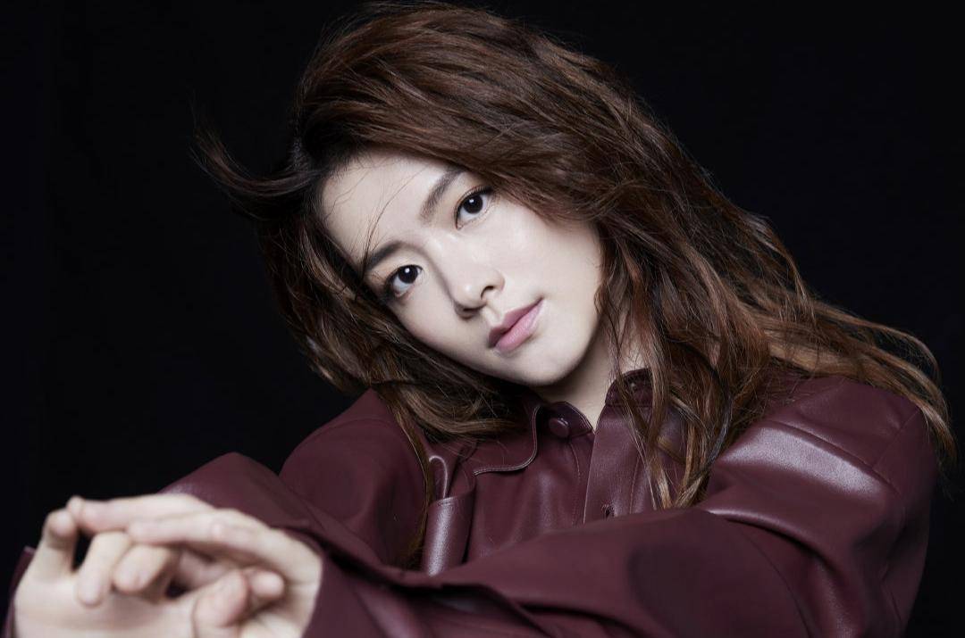 撞脸肖战的她，新剧评分高达8.5分，却被指“戏