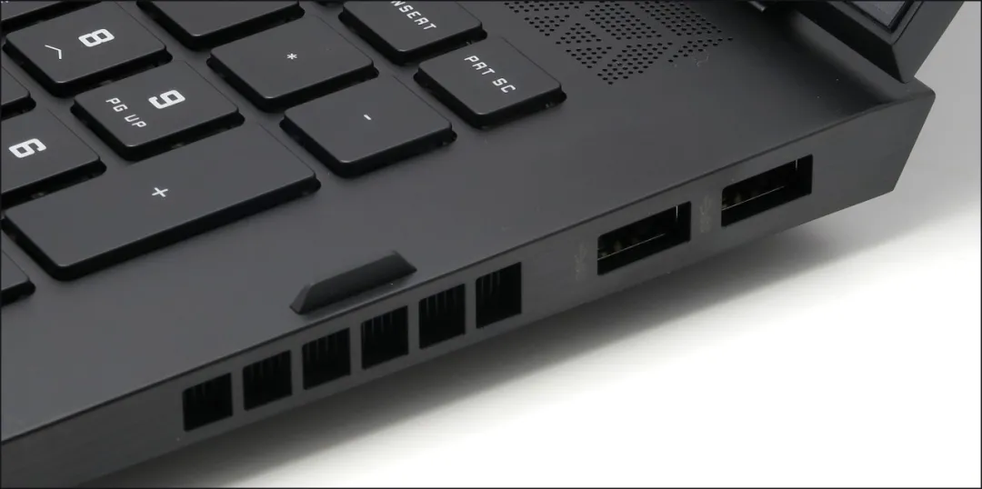 6800MB/s的SSD,80W的3050,惠普暗影精灵7评测