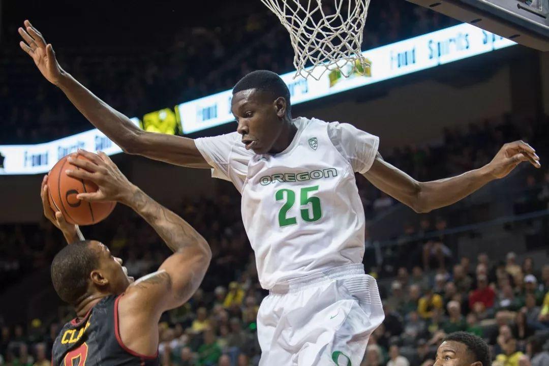 勇士后悔吗？场均16分+60%，联盟第二，为了卢尼