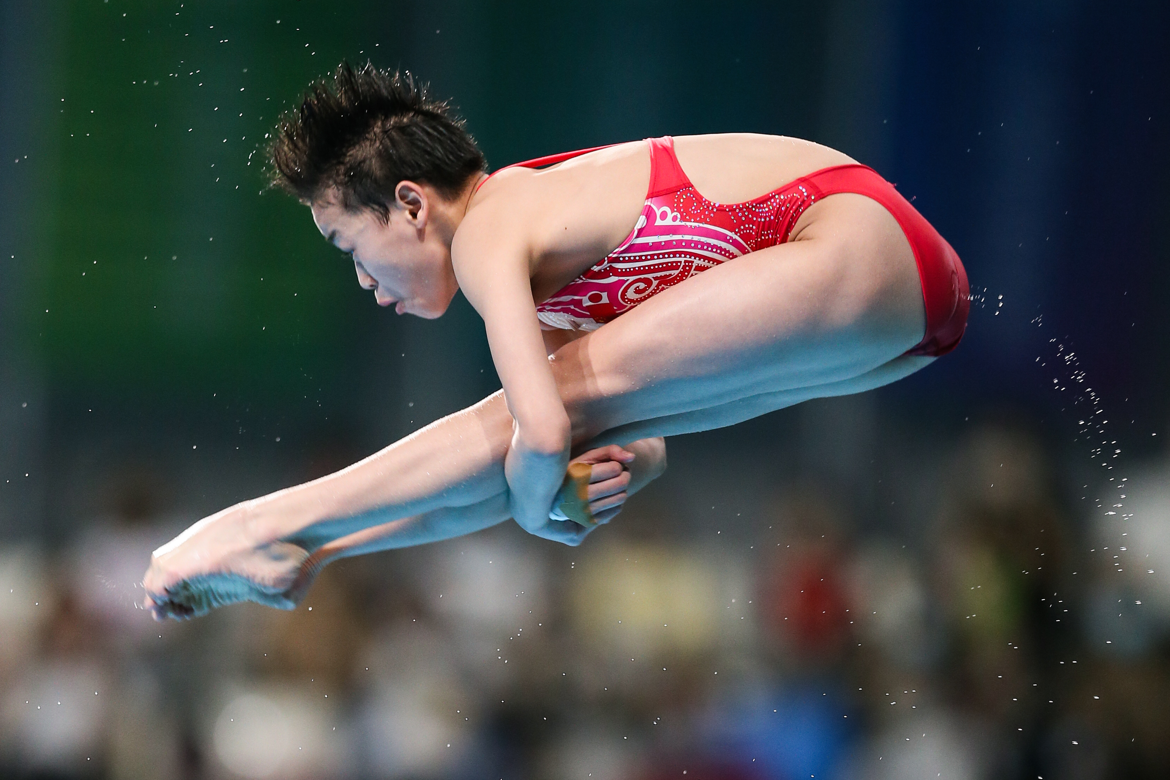 全红婵近况如何？奶奶的话令人泪奔，全红婵驼背的原因很心酸