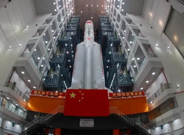 中国航天事业突飞猛进，美：全面封锁，禁止参观，禁发签证